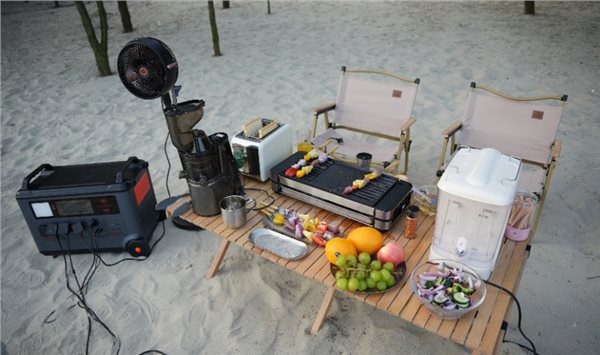 Blackview Oscal PowerMax 3600 Centrale électrique robuste, batterie LiFePO4 de 3600 Wh à 57600 Wh, 14 prises, 5 modes d'éclairage LED, signal en code Morse – Image 2
