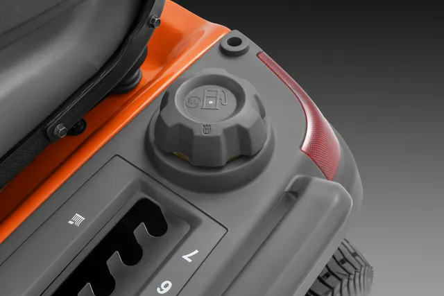 HUSQVARNA TS146TXD Tracteur éjection latérale – Image 5