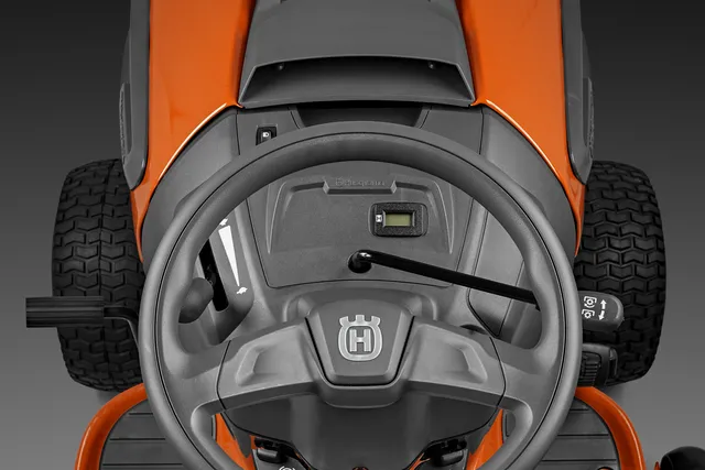 HUSQVARNA TC138L Tracteur bac arrière – Image 2